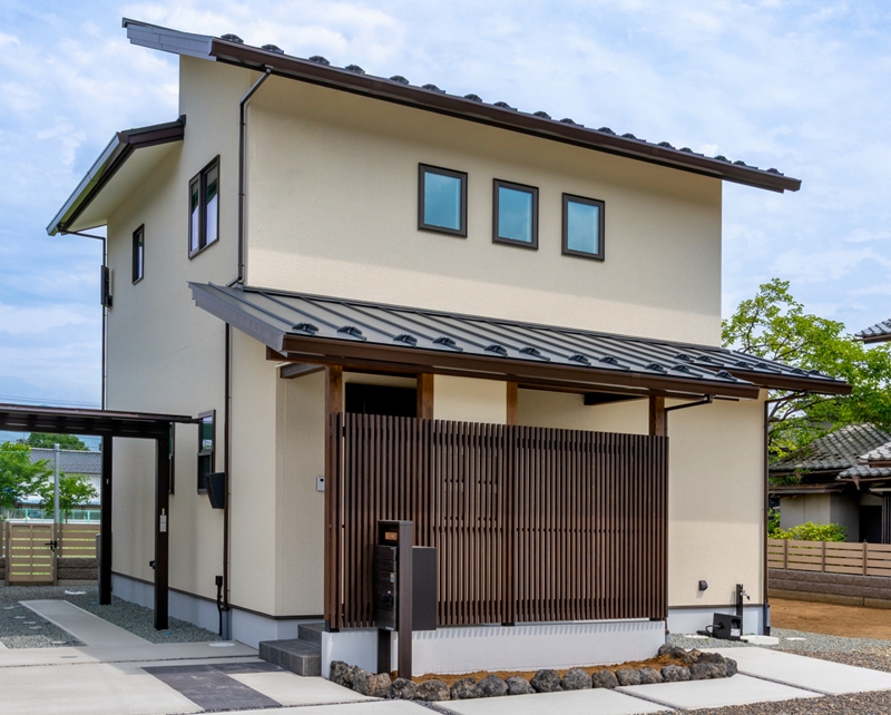 A-House／雁木のある家