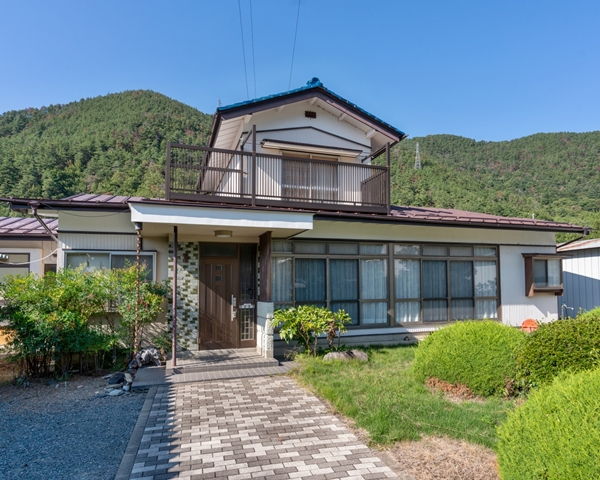 ｢あんずの里｣畑付き中古住宅出ました！
